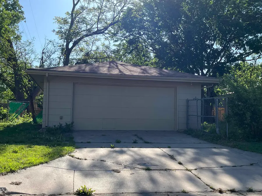 8102 E Indianapolis St, Wichita, KS 67207-0000 - #2