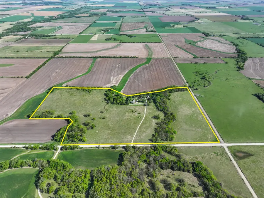 2482 300th St, Lincolnville, KS 66858 - #2