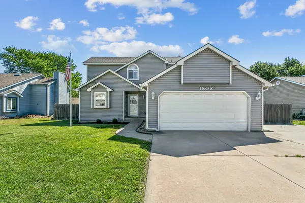 1808 S Cranbrook Ave, Wichita, KS 67207