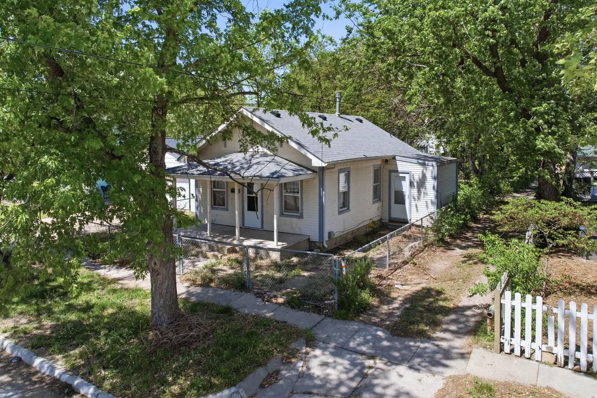 2458 W 3rd, Wichita, KS 67203 - #1