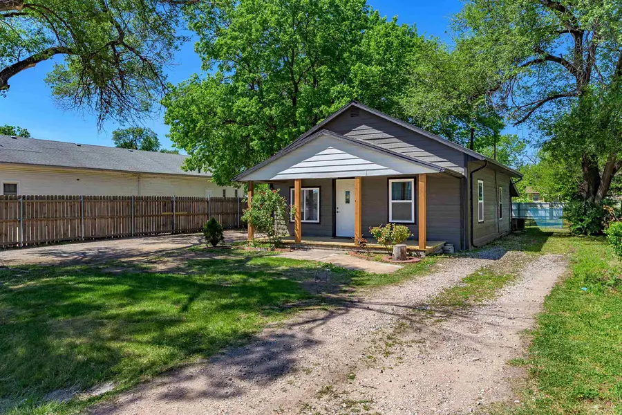 3237 N Market St, Wichita, KS 67219 - #2