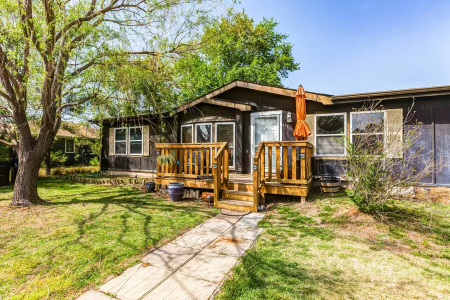 438 Saturn Ave, Salina, KS 67401 - #3
