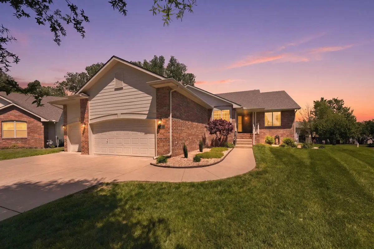 237 S Maple Dunes Ct, Wichita, KS 67235 - #1