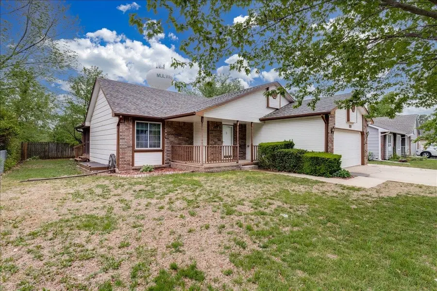 118 E Chestnut, Mulvane, KS 67110 - #2