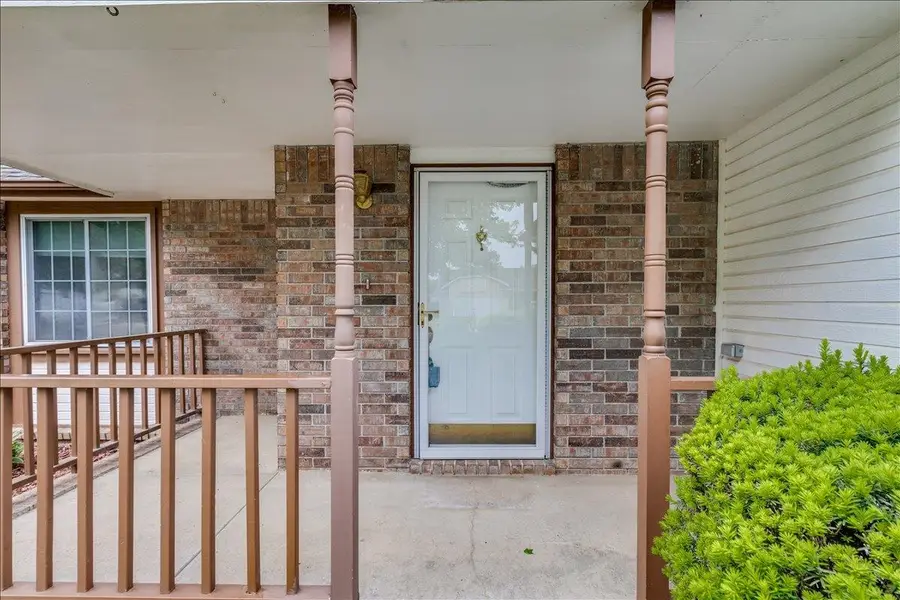 118 E Chestnut, Mulvane, KS 67110 - #3