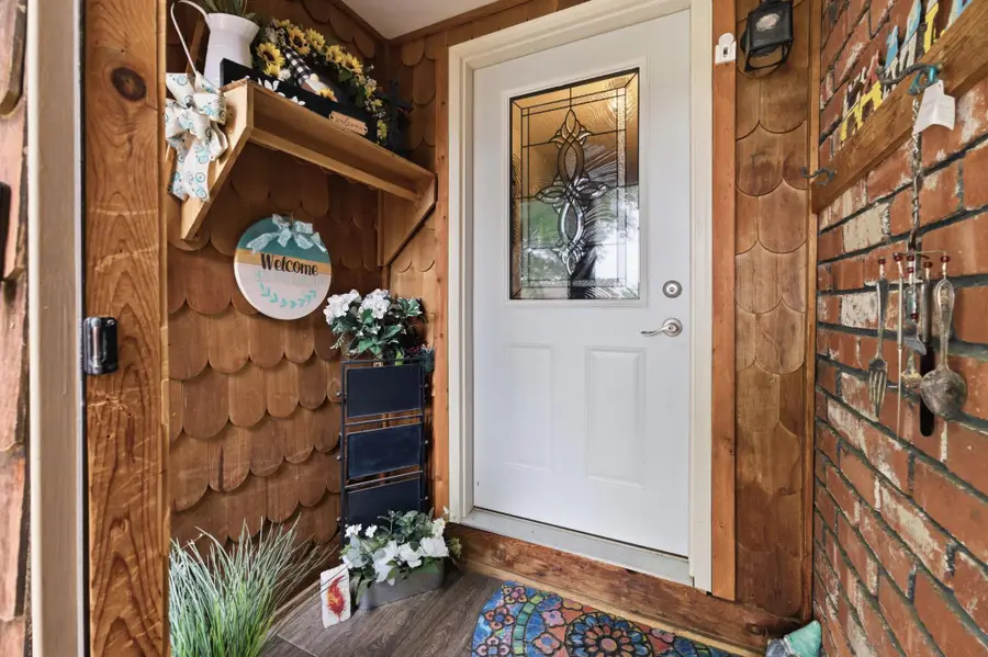 1121 N Hazelwood Ln, Wichita, KS 67212 - #3