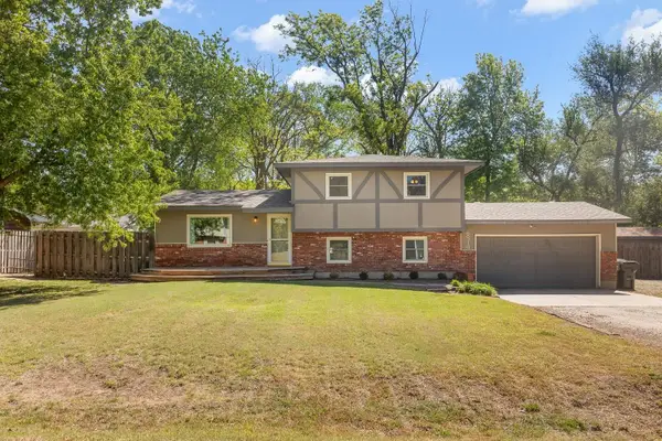 6510 N Madison St, Hutchinson, KS 67502