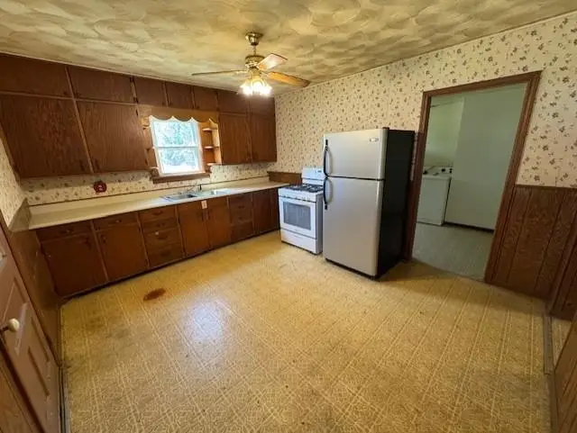 307 N Custer Street, Delphos, KS 67436 - #2