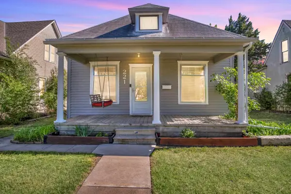 221 E 10th, Newton, KS 67114