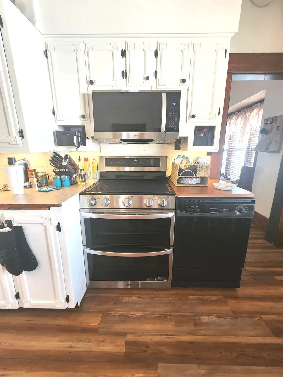 425 E Blair, Mulvane, KS 67110 - #2