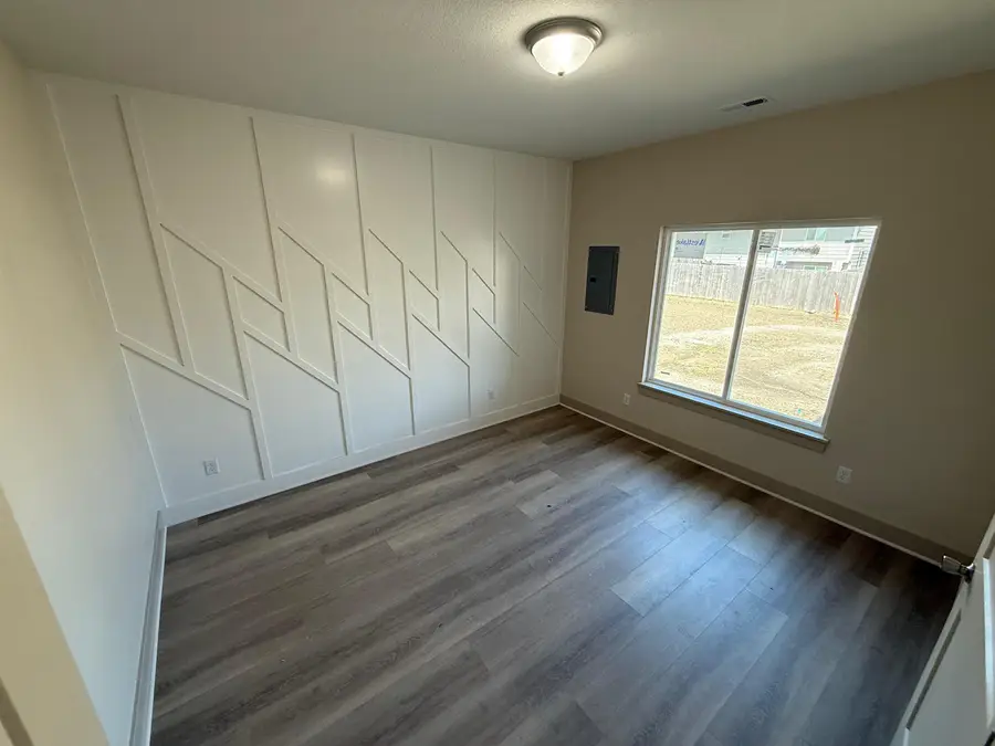 8992 E Forbes Cir., Bel Aire, KS 67226 - #2