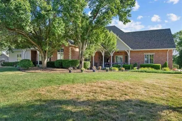 2475 Dundee Ln, Salina, KS 67401