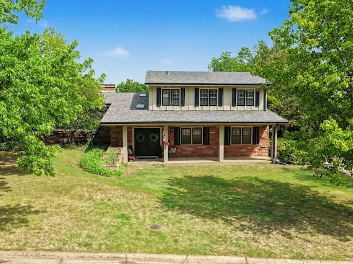 2211 Edgehill Rd., Salina, KS 67401 - #1