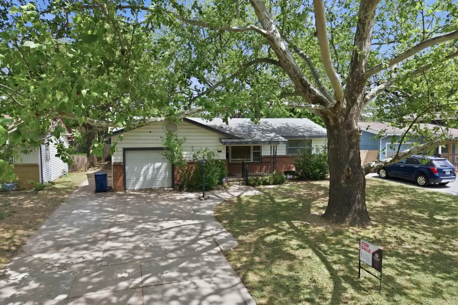 2562 S Minnesota Ave, Wichita, KS 67216 - #3