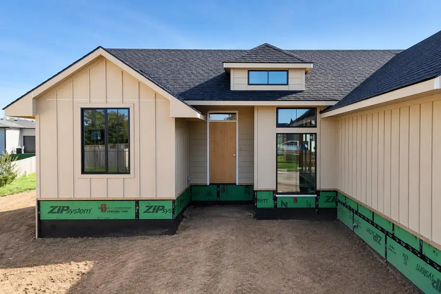 5915 N St. Paul Ct., Wichita, KS 67204 - #2