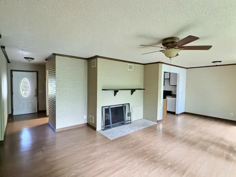 1528 N Yale Blvd, Wichita, KS 67208 - #2