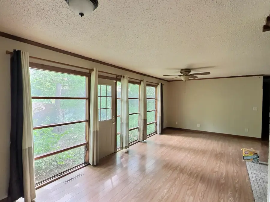 1528 N Yale Blvd, Wichita, KS 67208 - #3