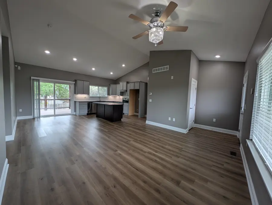 714 S Spring Hollow Dr, Wichita, KS 67230 - #3