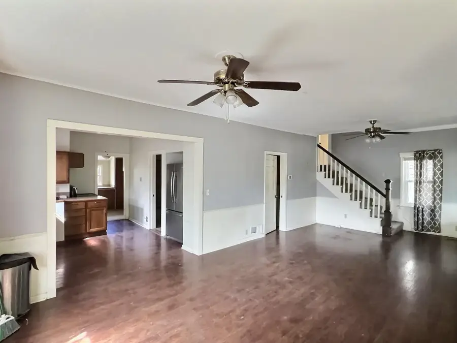 422 W 23rd Ave., Hutchinson, KS 67502 - #2