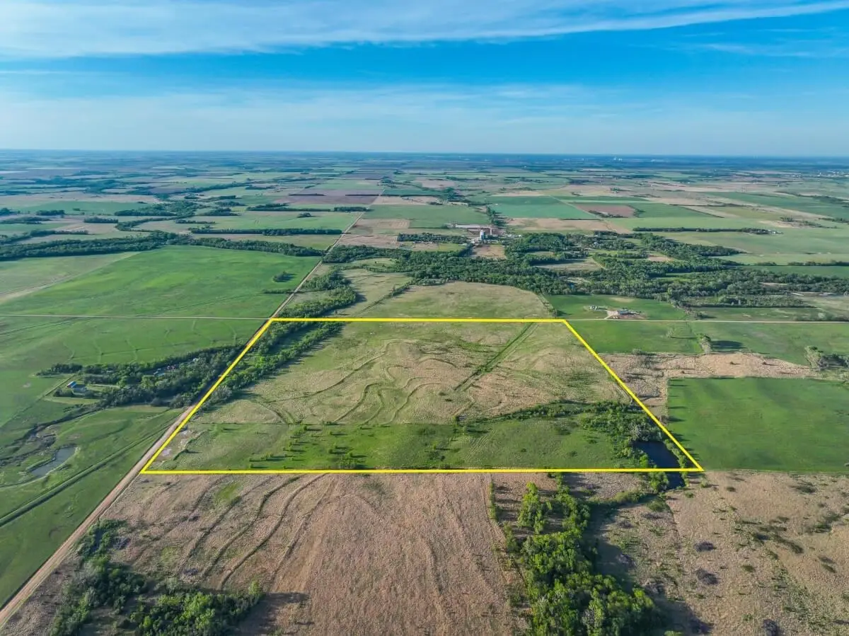 000 S Broadacres Rd, Pretty Prairie, KS 67570 - #1