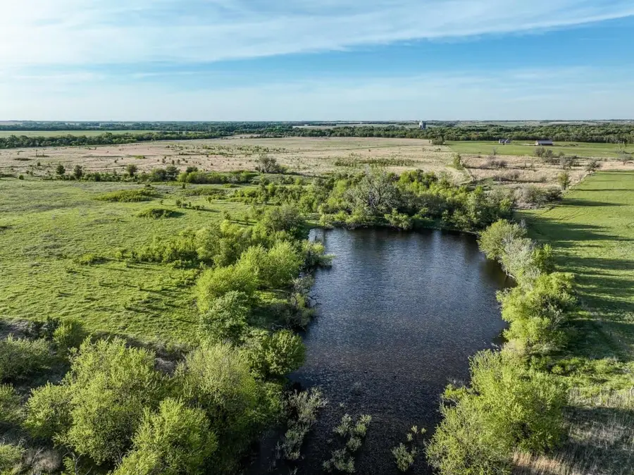 000 S Broadacres Rd, Pretty Prairie, KS 67570 - #3
