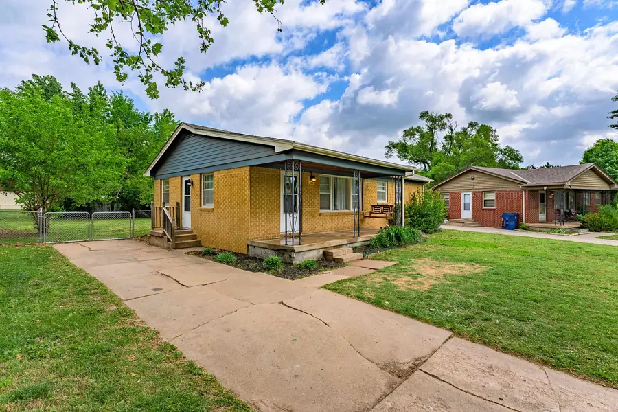 320 Martha Ave, Mulvane, KS 67110 - #3