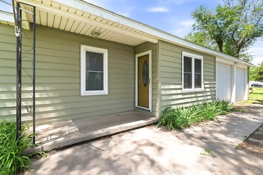 10283 SW White Rd, Augusta, KS 67010 - #2