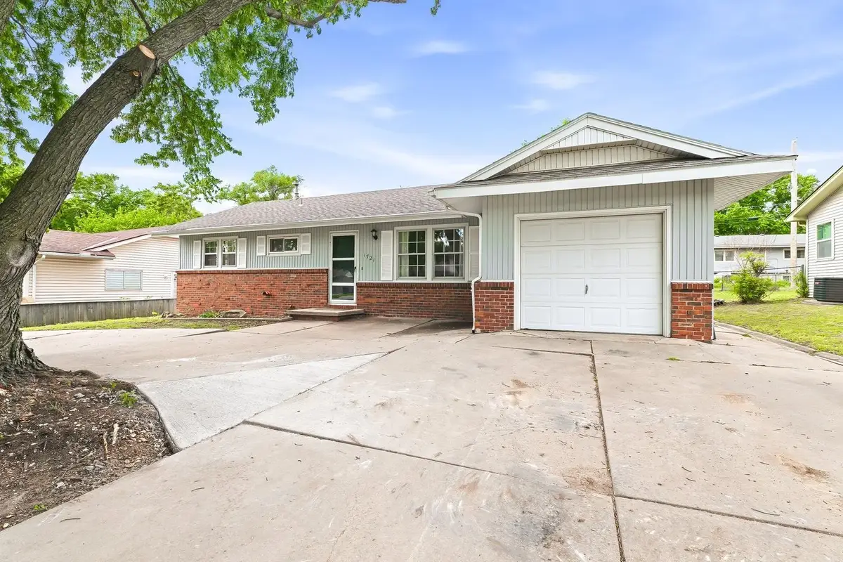 1721 N State St, Augusta, KS 67010 - #1