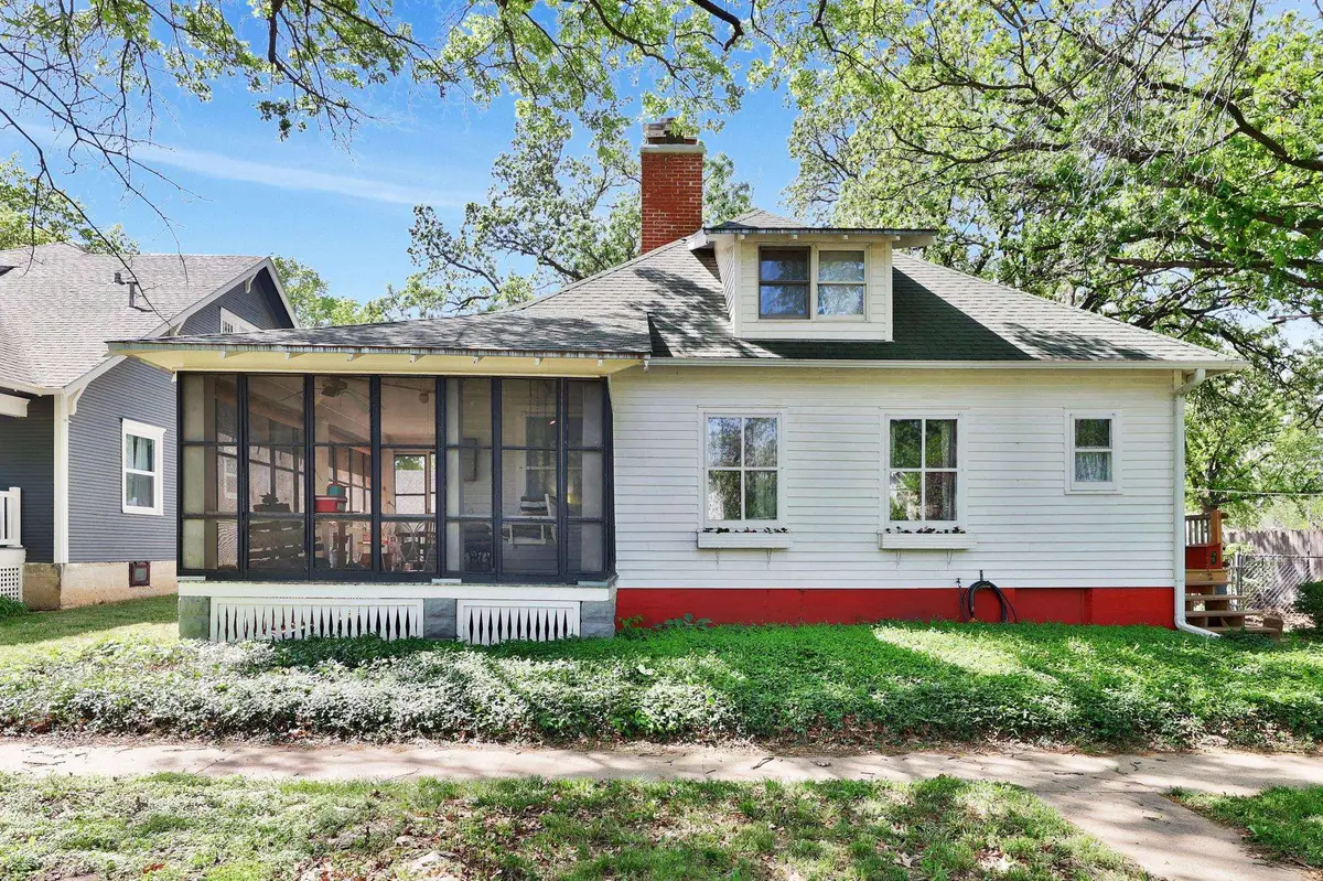621 E 7th, Newton, KS 67114 - #1