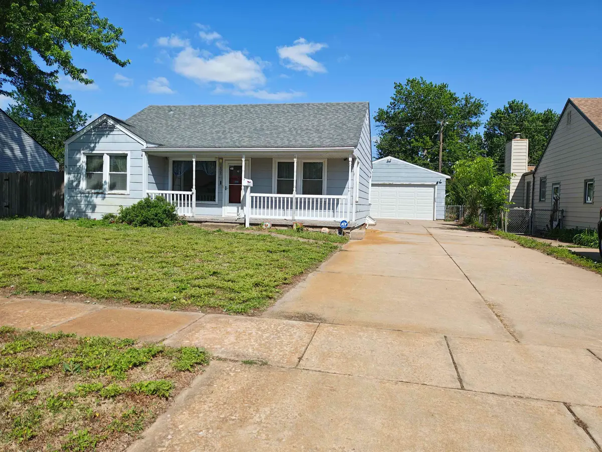 1828 S Millwood St, Wichita, KS 67213 - #1