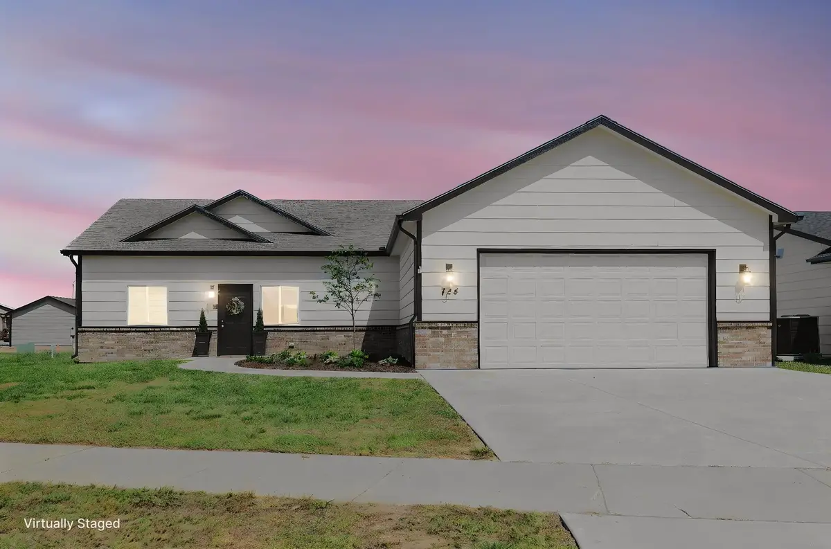 724 N Redbud Ave, Valley Center, KS 67147 - #1