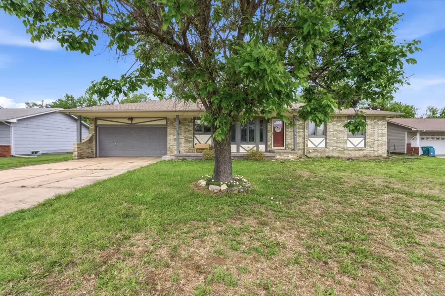 1410 N Tanglewood, Rose Hill, KS 67133 - #2
