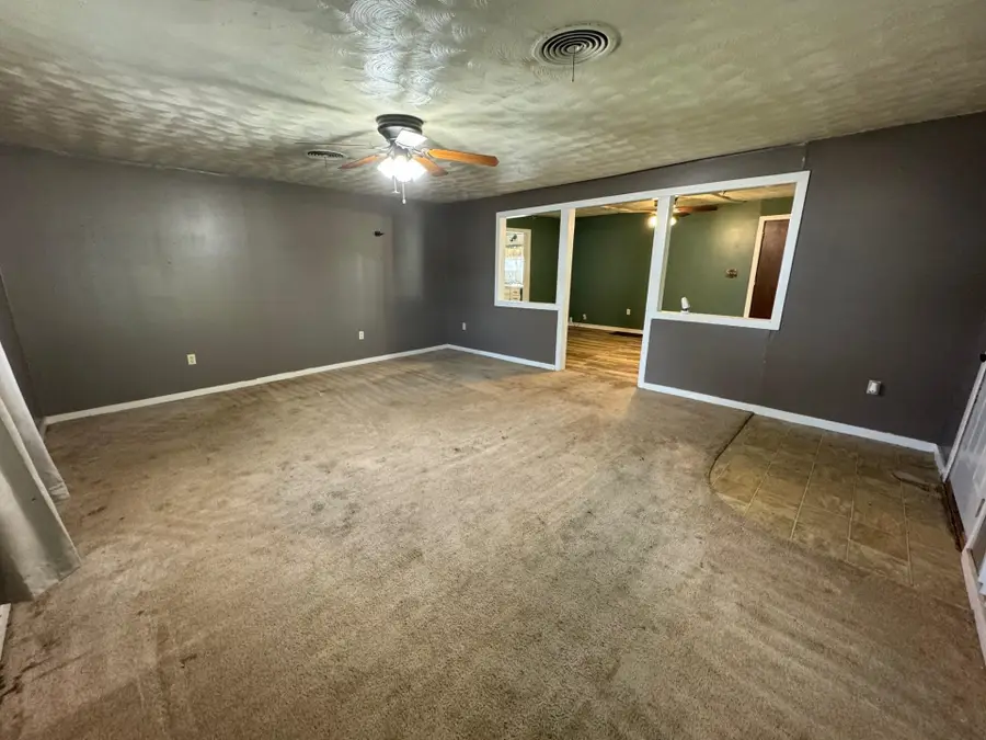 420 E Otis Ave, Salina, KS 67401-8729 - #3