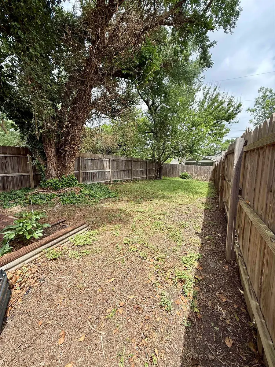 2022 N Old Manor Rd, Wichita, KS 67208 - #3