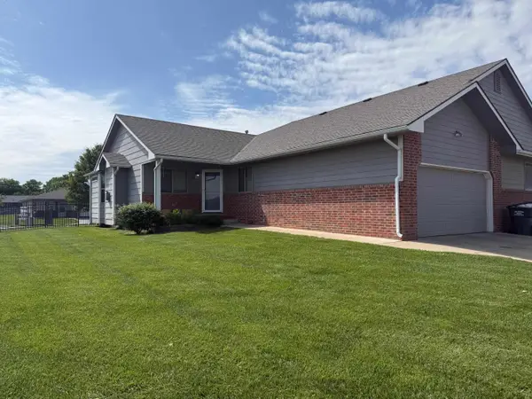 221 Maize Rd #19 & 20, Maize, KS 67209