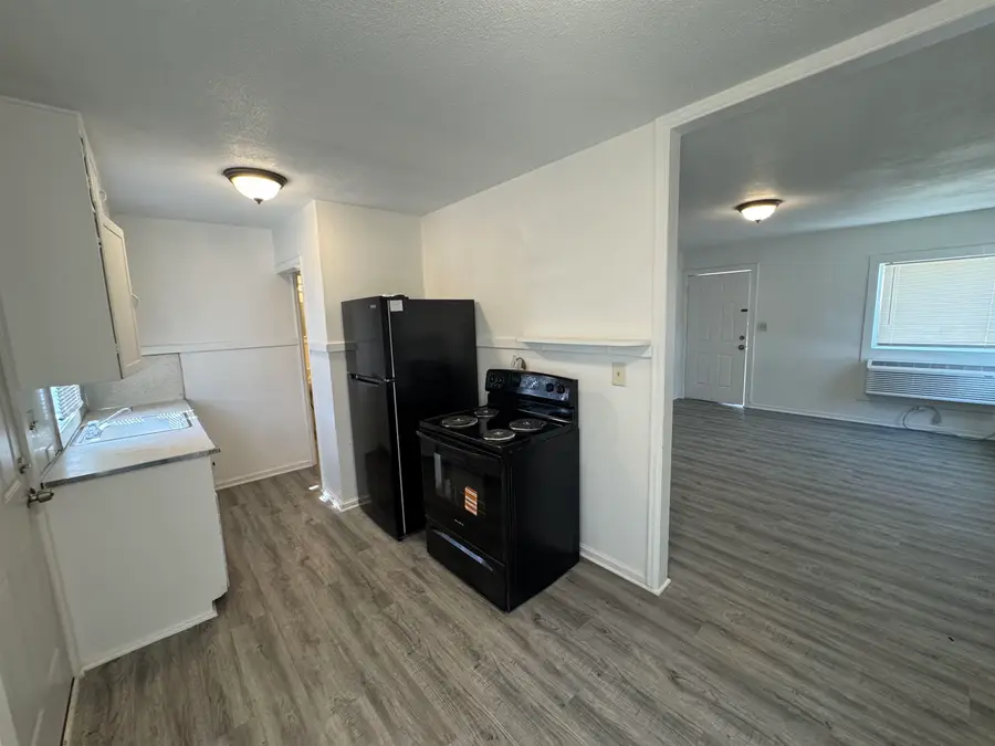 824 S Water St, Wichita, KS 67213 - #3