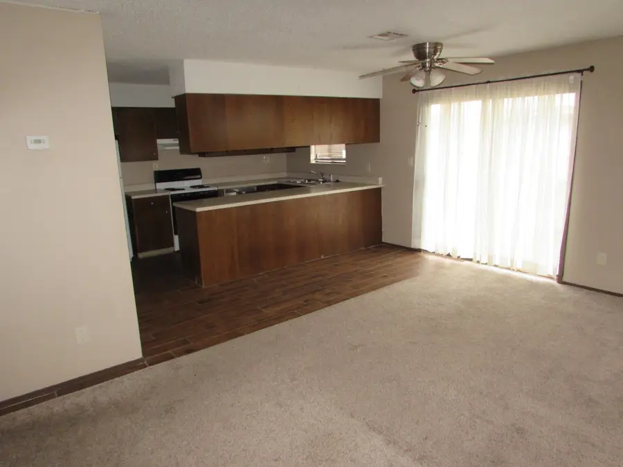 447 S Paula Unit A, Wichita, KS 67209 - #2