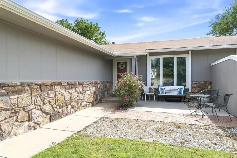 3824 N Garland St, Wichita, KS 67204 - #2