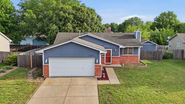 10202 W Prairie Woods, Wichita, KS 67209