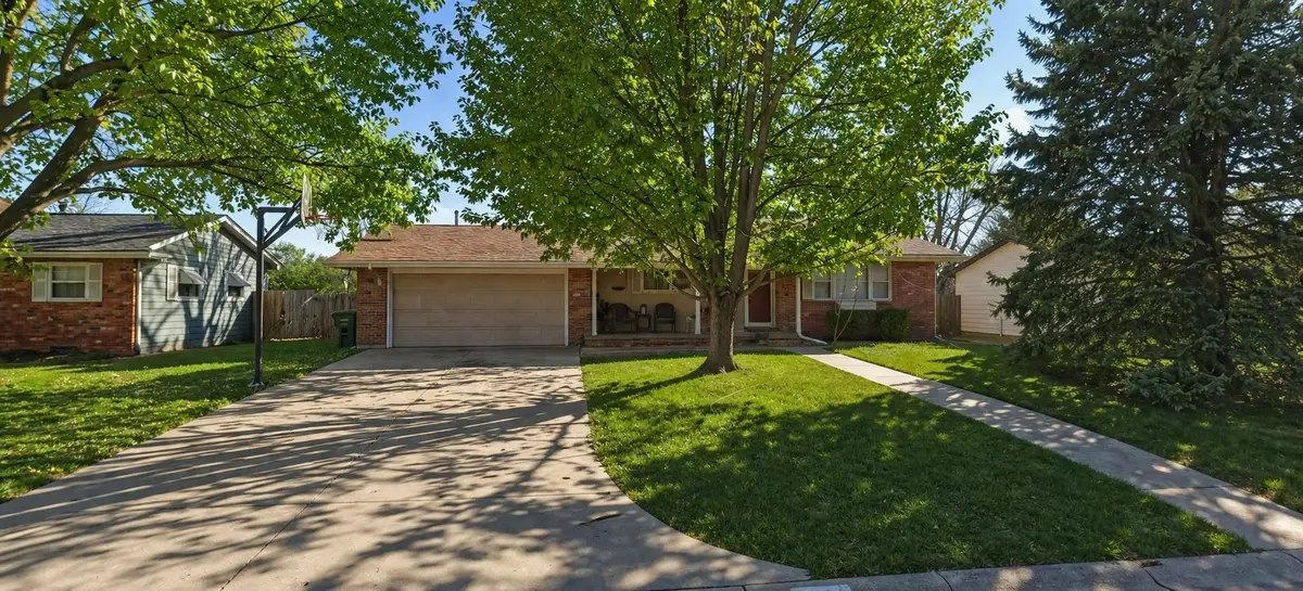 10221 W Binter, Wichita, KS 67212 - #1