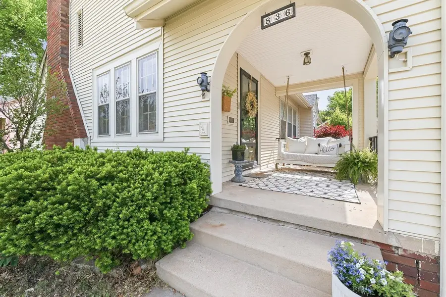 836 S Madison Ave, Wichita, KS 67211 - #2