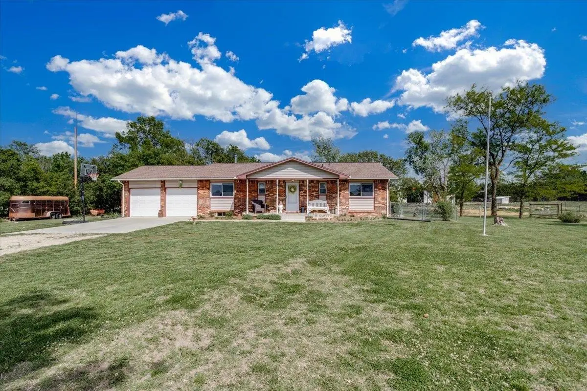 4610 NW County Line, Benton, KS 67017 - #1