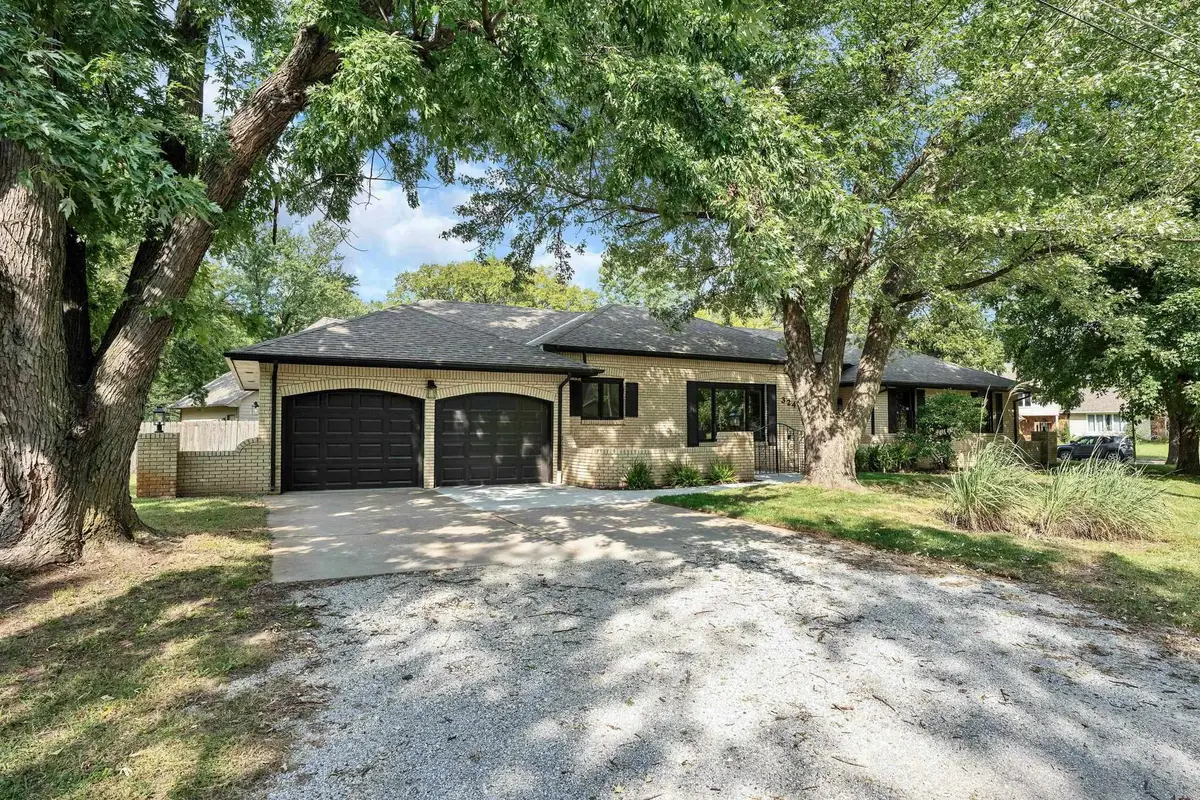 3249 N Hood Ct, Wichita, KS 67204 - #1