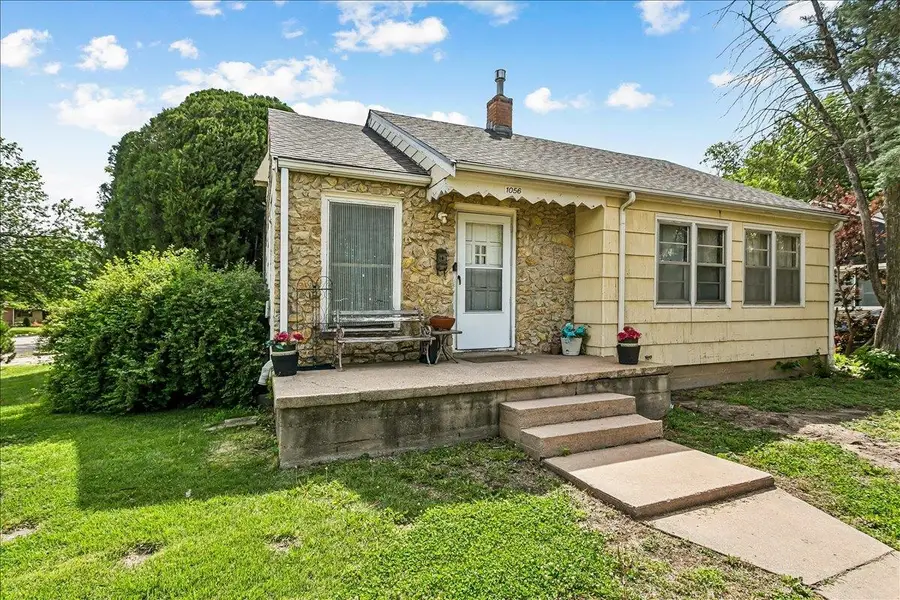 1056 N Parkwood Ln, Wichita, KS 67208 - #2