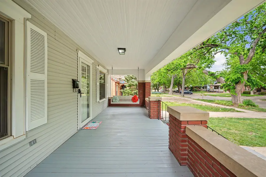 724 Highland Ave, Salina, KS 67401 - #3