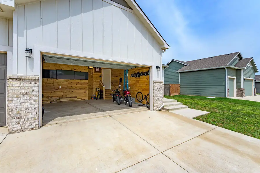 5304 W 46th St S, Wichita, KS 67215-5201 - #2