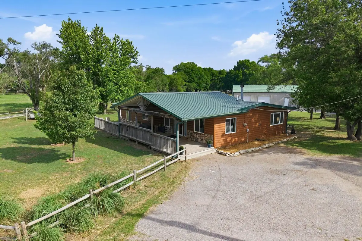 1232 E 95th, Haysville, KS 67060 - #1