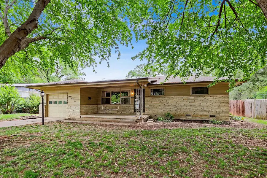1322 N Lakeview Dr., Derby, KS 67037 - #2
