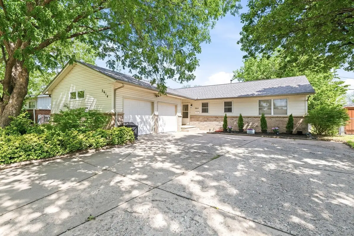 2614 S Larkin Dr, Wichita, KS 67216 - #1