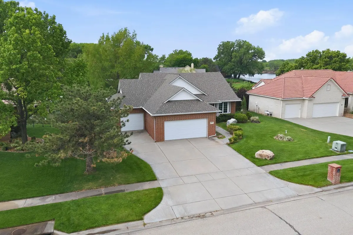 5033 N Harborside Ct, Wichita, KS 67204 - #1